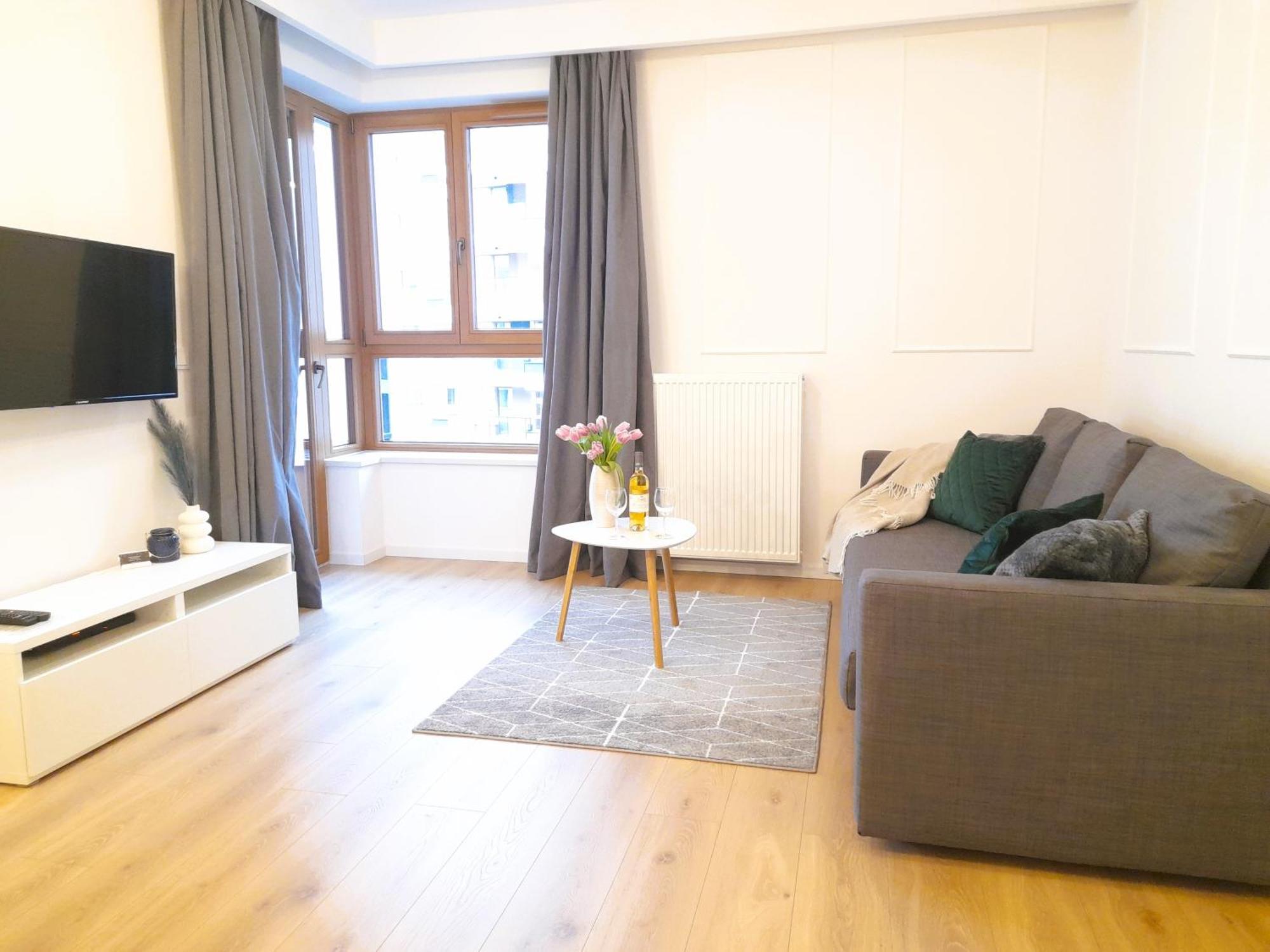 Vista Wola Apartment Warsaw